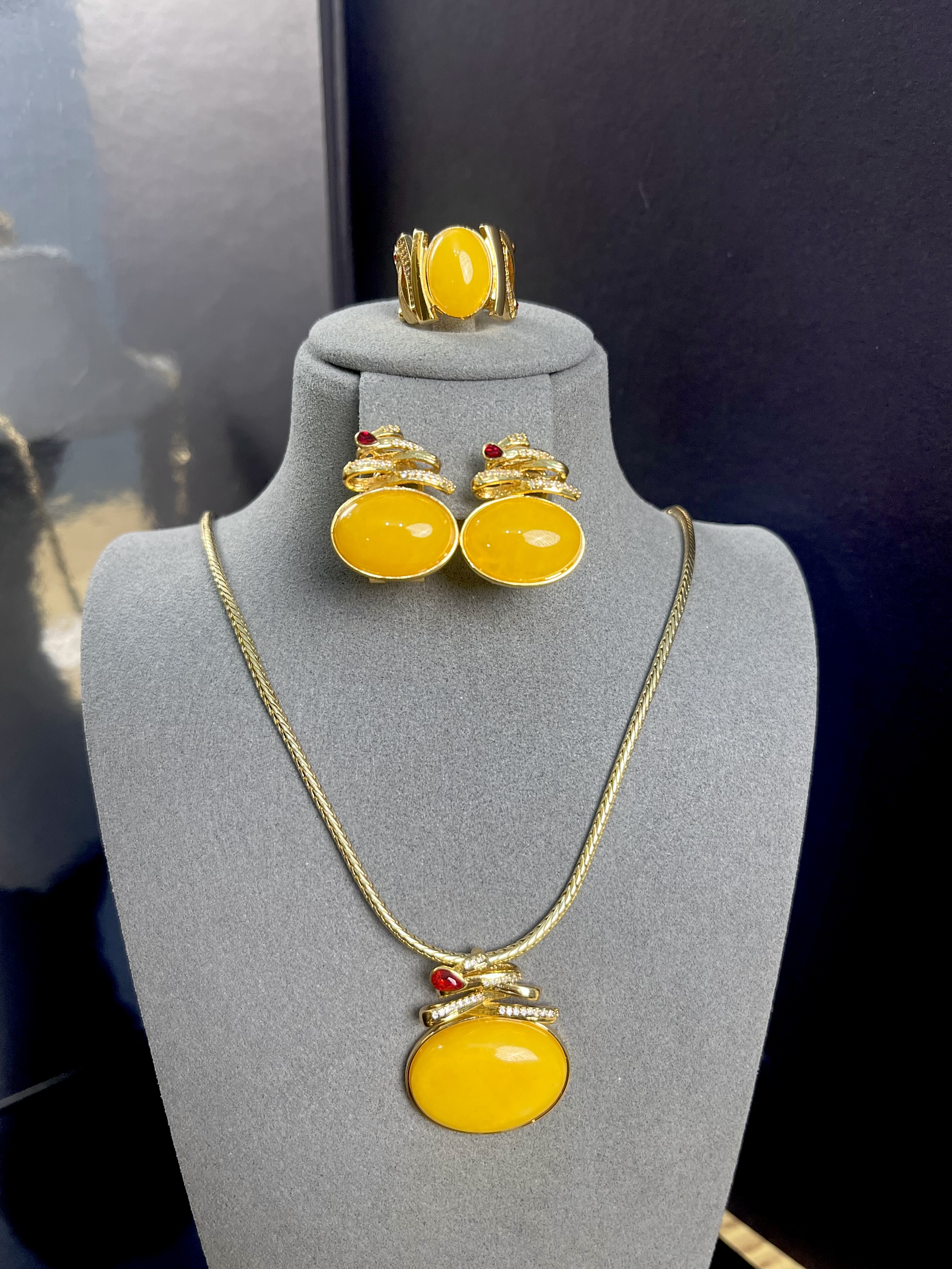 天然石镶钻葫芦吊坠项链新款小众轻奢设计感女士戒指耳钉首饰套装