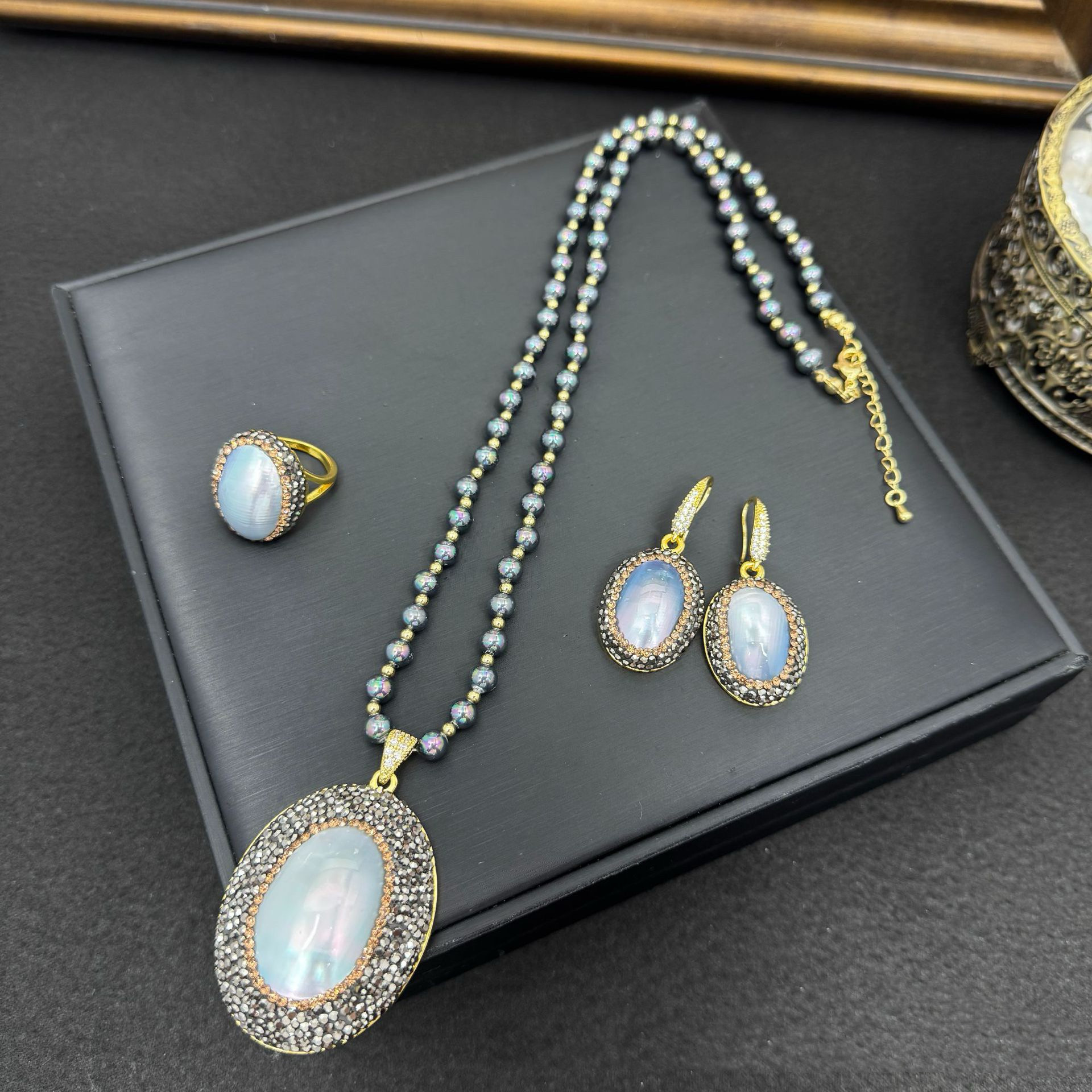 新款天然深海珍珠灰贝壳套装马贝捷克钻手工首饰欧美法式个性饰品,饰品/流行首饰/时尚饰品新,组合套装,淘宝优惠券,粉丝福利购,淘宝优惠卷