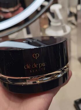 乐妆洋品店 CPB肌肤之钥透明定妆散粉/蜜粉 倥油提亮含粉扑新版