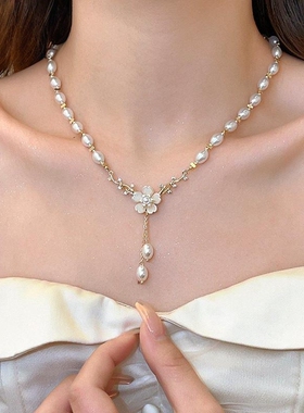 日本白色椭圆珍珠花朵吊坠项链女款2026新款锁骨链高级感小众颈链