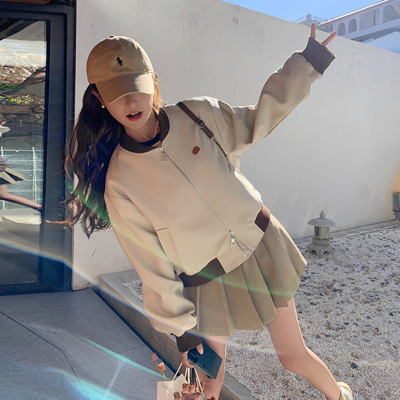 美式复古白色棒球服短外套女2023春季新款韩版小个子炸街洋气上衣,女装短外套,浙宝168