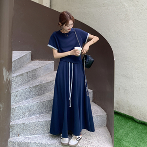 藏青色休闲套装裙女夏季2025新款超火不规则短袖T恤半身裙两件套图片