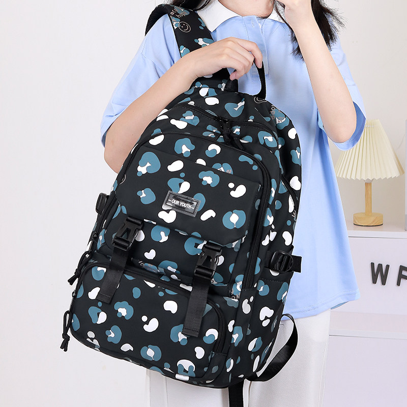 书包女生初中小学生大容量高中大学生双肩包2025新款背包减负护脊