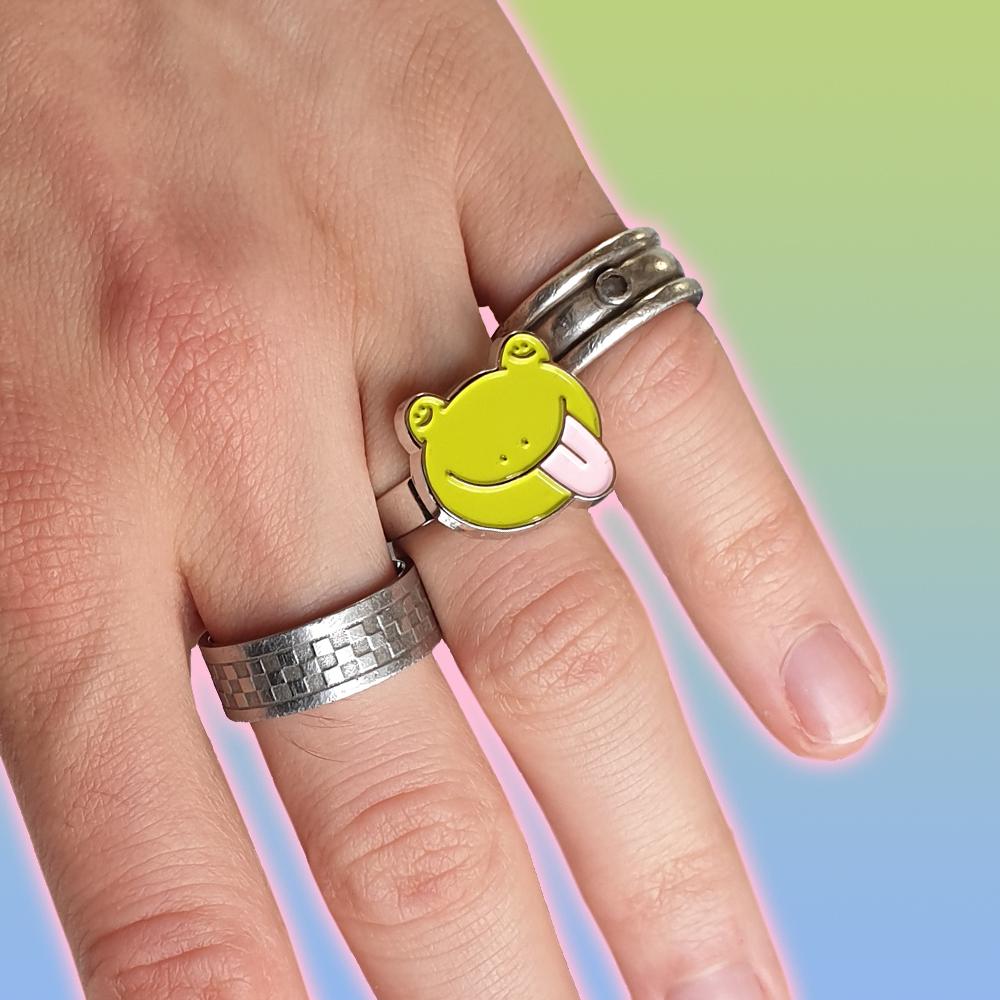 现货蓝污猫青蛙戒指LeonKarssen