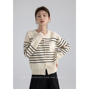 SKY张慧慧自制单排扣细条纹毛衣秋冬新品圆领长袖针织开衫外套女