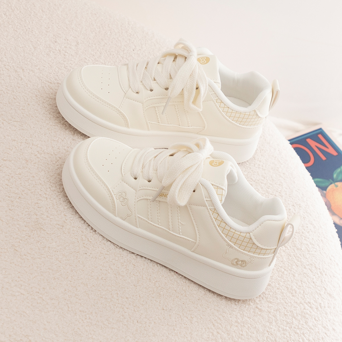 厚底小白鞋女款2025新款秋季爆款学生百搭小众运动板鞋子配阔腿裤