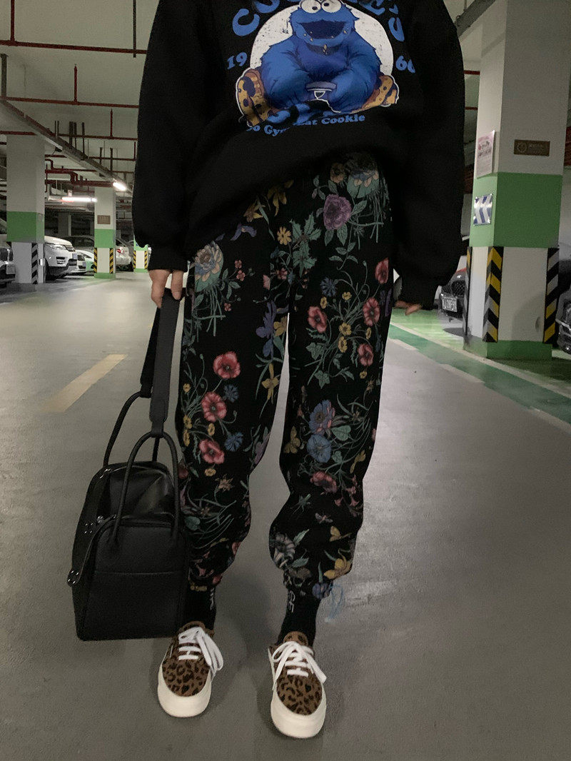 现货2025冬季奶奶裤小个子复古碎花黑色加厚加绒宽松大版卫裤,女装/女士精品,休闲裤,淘宝优惠券,粉丝福利购,淘宝优惠卷