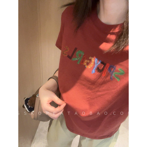欧货好版型～现货薄款凉爽显瘦彩色字母暗红色正肩短袖T恤