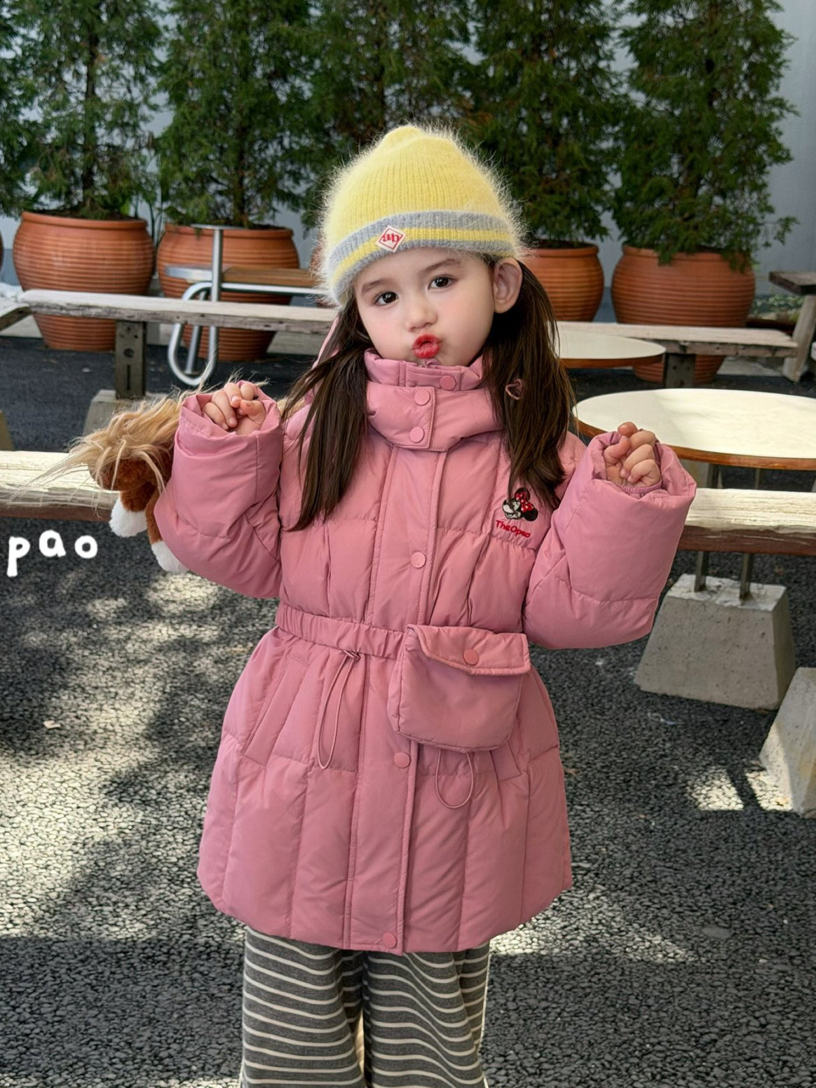 凡妈童装2026冬季新款女童小童韩版耳朵帽腰包收腰中长羽绒服洋气