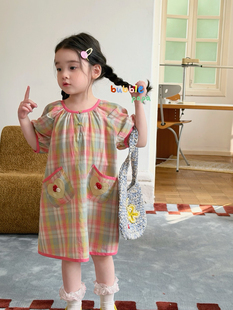 凡妈童装2026夏季新款女童小童韩系爱心口袋彩色格子棉布连衣裙