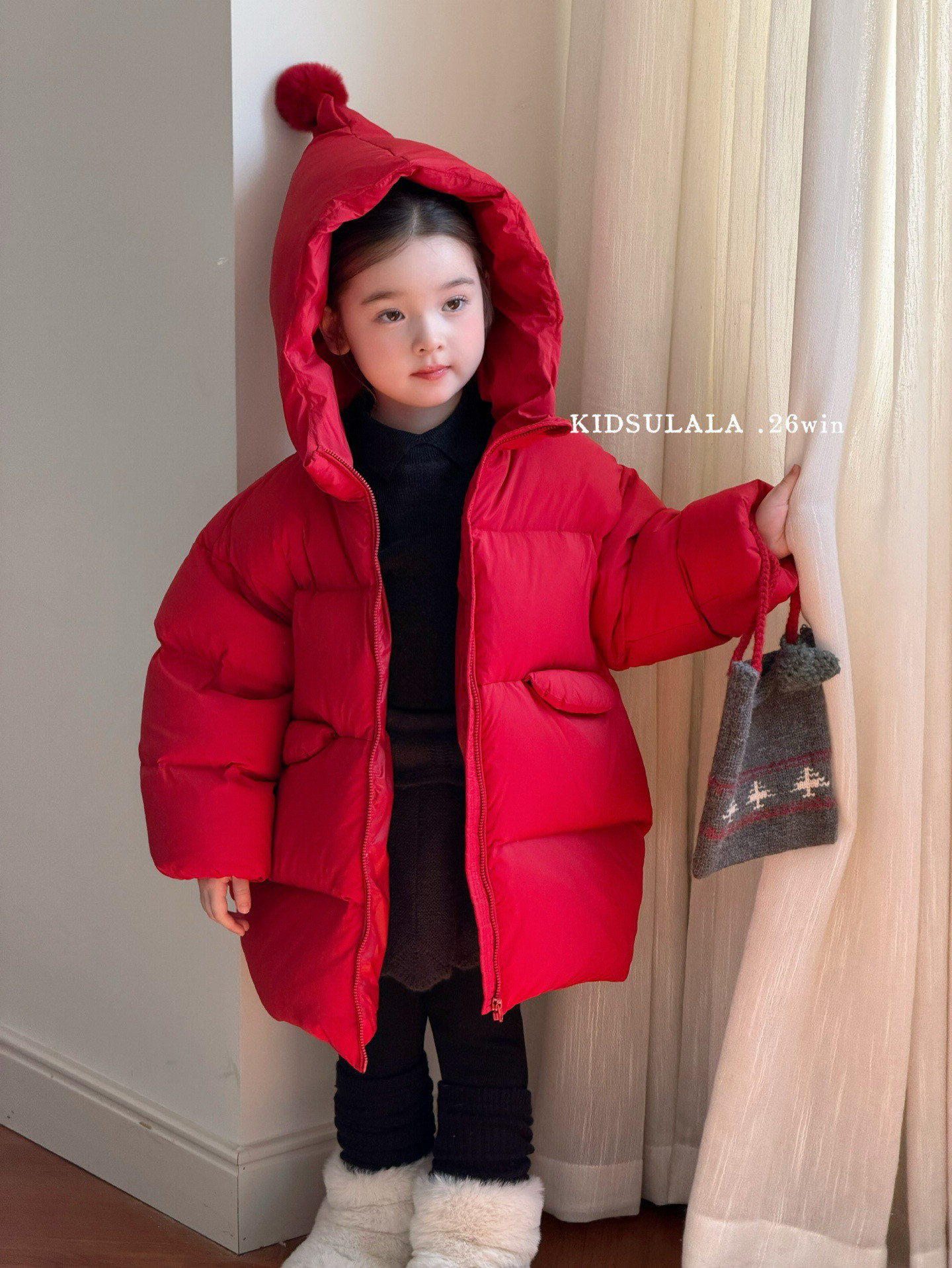 凡妈童装2026冬新款女童中小童韩系甜美精灵帽中长泡芙红色羽绒服