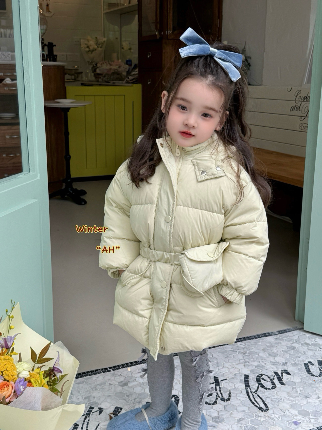 凡妈童装25冬季新款女童小童韩版收腰腰包口袋连帽中长羽绒服洋气