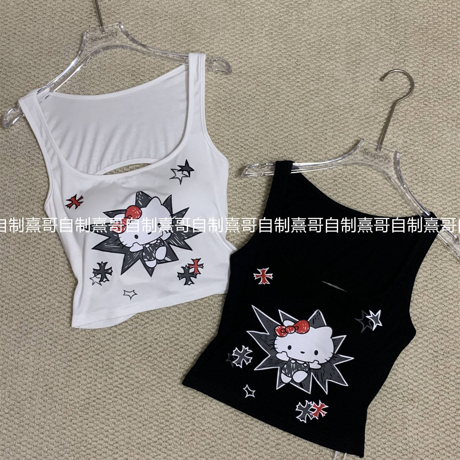 多巴胺穿搭凯蒂猫小吊带背心女内搭夏季短款满印甜辣小众无袖上衣