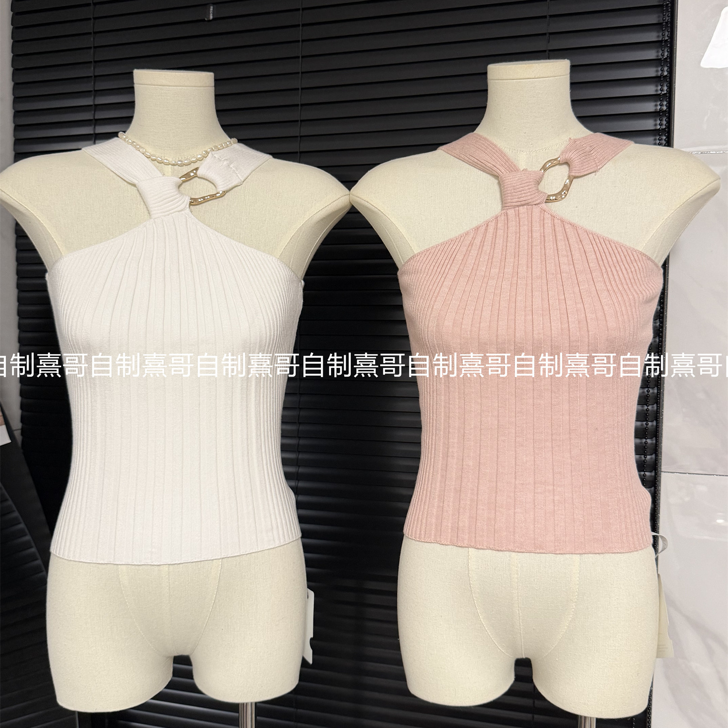 性感纯欲风针织挂脖背心女冬季辣妹气质修身显瘦内搭吊带无袖上衣