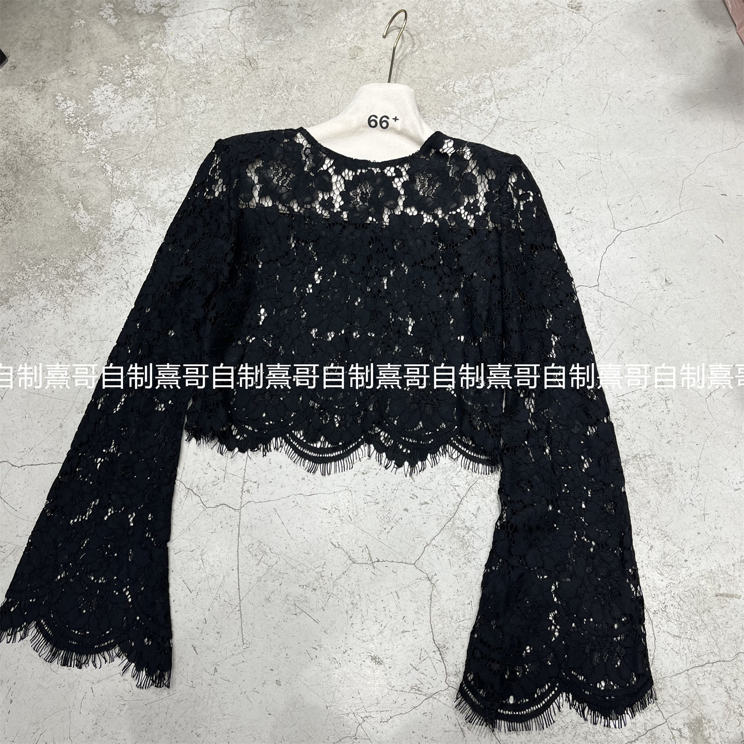 春秋新款韩版镂空蕾丝打底小衫喇叭袖女长袖修身显瘦短款宽松上衣