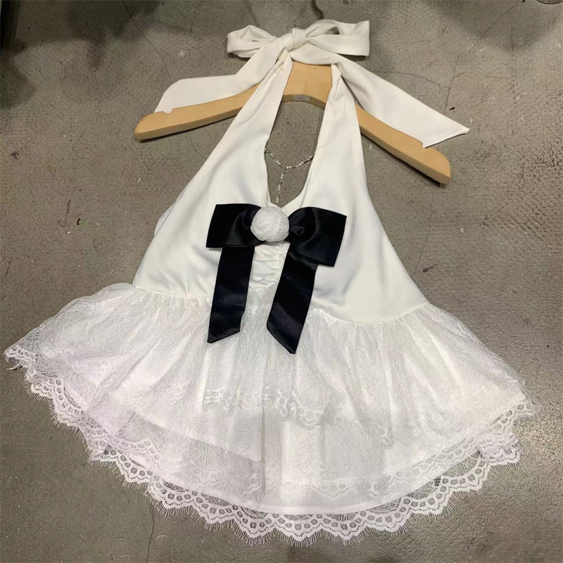 纯欲风辣妹气质V领立体花朵挂脖绑带背心女蕾丝拼接下摆短款上衣,女装/女士精品,背心吊带,淘宝优惠券,粉丝福利购,淘宝优惠卷