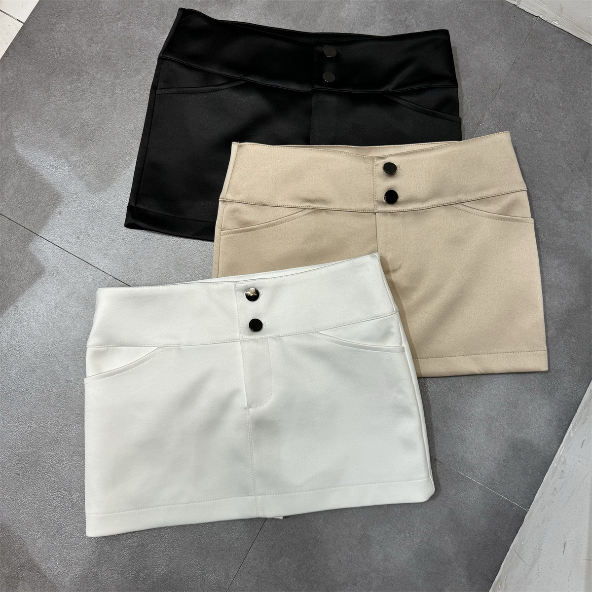 早秋新款纯色包臀裙子性感