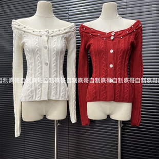 圣诞节新衣重工镶钻一字肩针织衫女红色收腰修身显瘦气质开衫毛衣