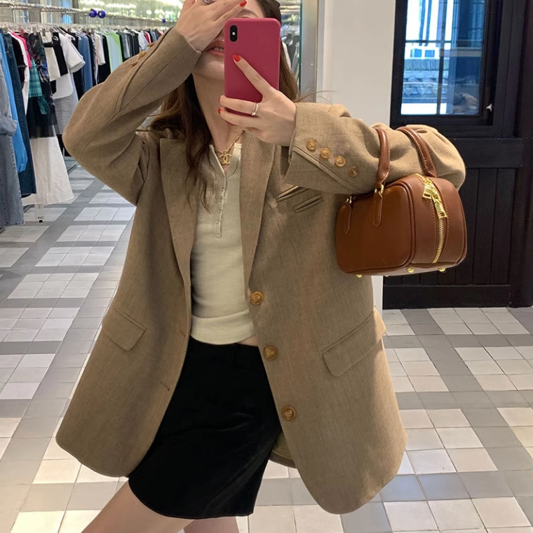 2024春秋装新款西装外套女高级炸街设计感小众休闲咖色显瘦小西服