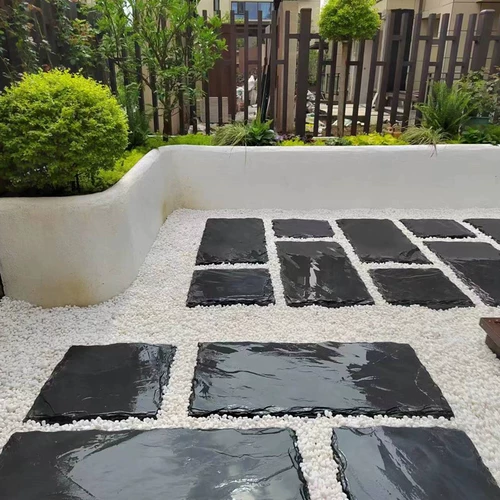 Bluestone Step Step Court Garden Garden Расположение сад на открытом воздухе.