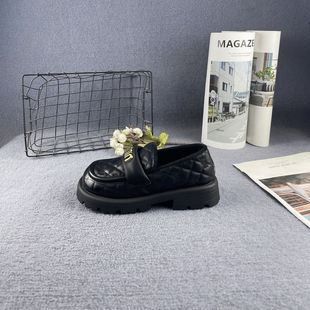 女鞋 专柜断码 一脚蹬保暖懒人豆豆鞋 软皮面厚底加绒乐福鞋 秋冬新款