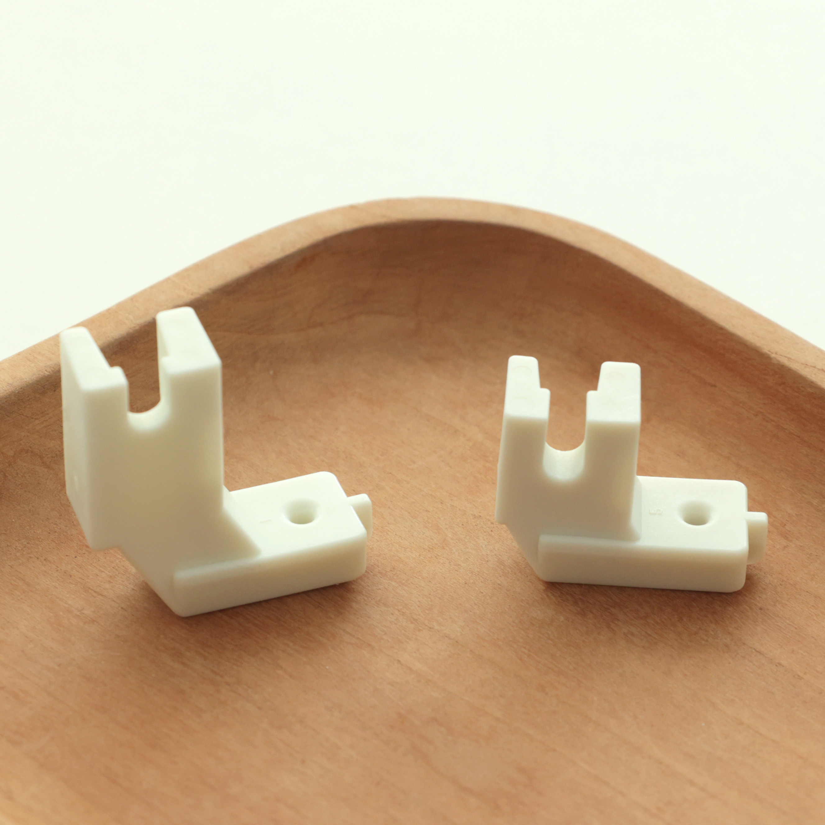 日本进口清原隐形尼龙隐藏拉链压脚脚踏工业用家用缝纫机电脑平车