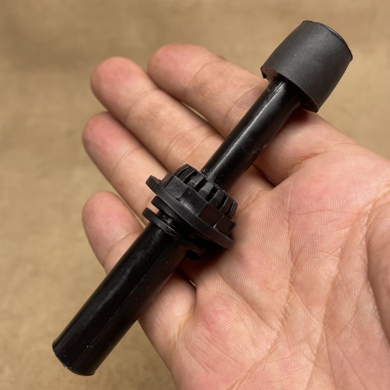 观致3行李箱弹起器撑杆弹簧机构