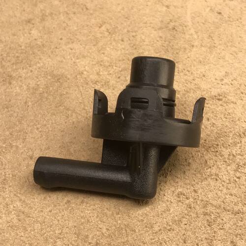 适用于长城WEY魏派VV5VV6VV7气门盖单向阀废气阀PCV阀4C20发动机