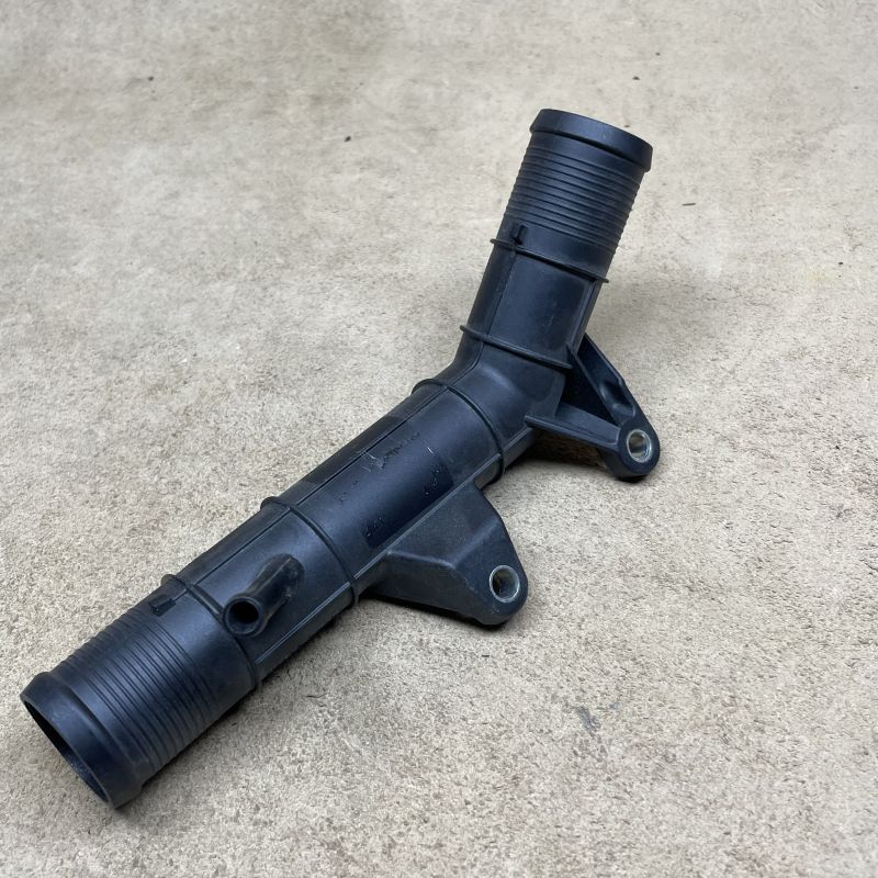 哈弗H5风骏57炮4D20M出水连接管