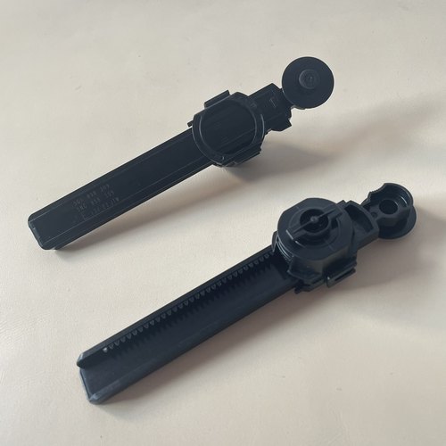 理想ONEL6L7L8L9杂物箱阻尼器
