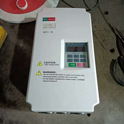 HC1变频器 3.7KW HC1A03D743B 全新一台议价。
