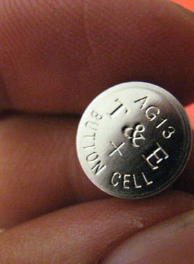 钮扣碱性电池GPA76 LR44 AG13 遥控器门铃电子产品玩具用 50颗装