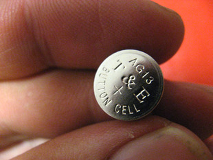 50颗装 钮扣碱性电池GPA76 遥控器门铃电子产品玩具用 AG13 LR44