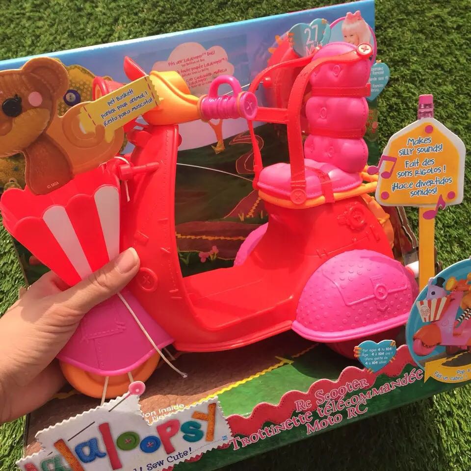 出美国可爱小娃娃的房子遥控摩托车汽车和下午茶过家家女孩玩具