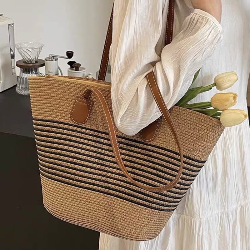 大容量包包女网红新款编织手提包旅行托特包出行沙滩包单肩草编包