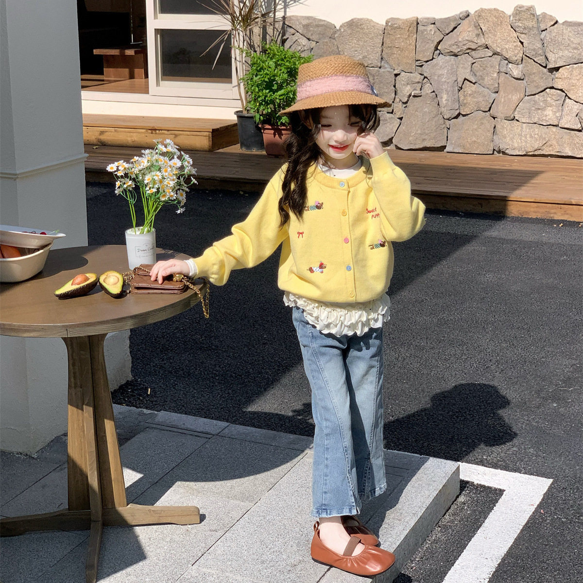 2026春季新款女童卡通短款毛线开衫+圆点打底衫+开叉牛仔裤三件套