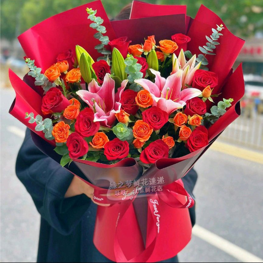 红玫瑰配百合花束送女友女神老婆对象生日北京鲜花店天津送花上门