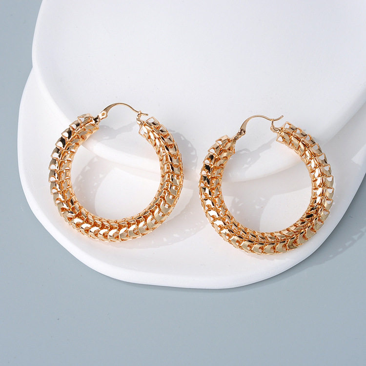 欧美跨境新款时尚风个性设计小众镂空钛钢镀金几何耳环饰品女,饰品/流行首饰/时尚饰品新,银饰耳饰,淘宝优惠券,粉丝福利购,淘宝优惠卷