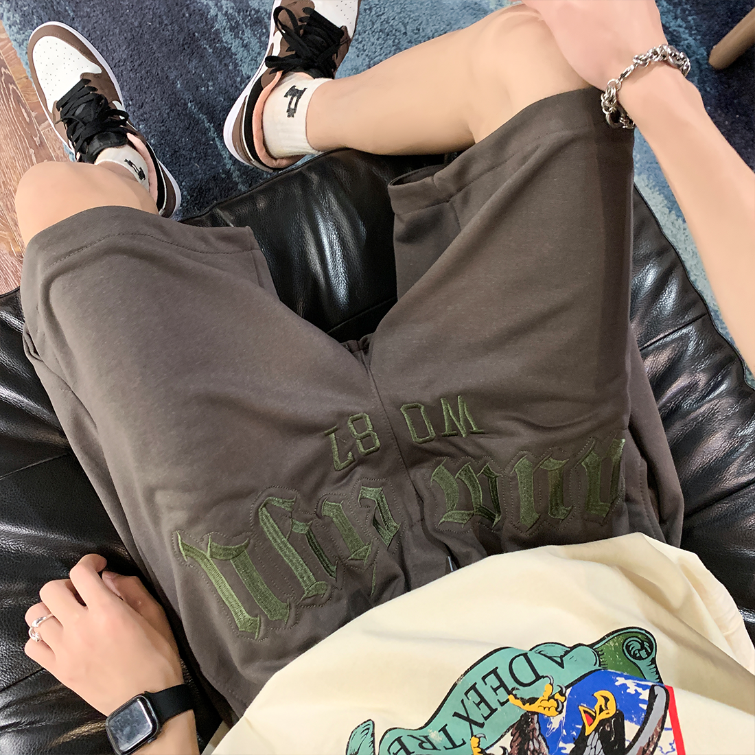 22男士港风宽松休闲运动短裤篮球裤刺绣五分裤中裤DK29-P3,男装牛仔裤,电商B327