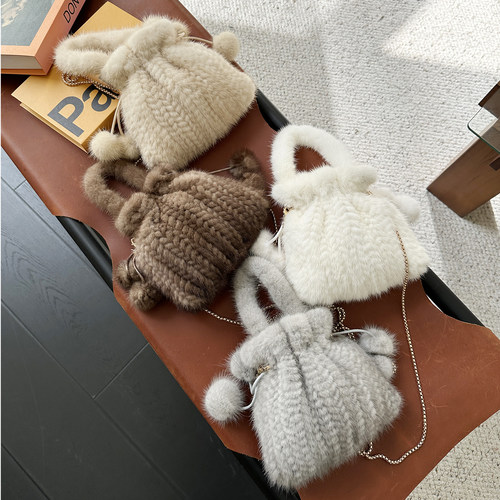 2025新款水貂毛编织手拎斜挎包包