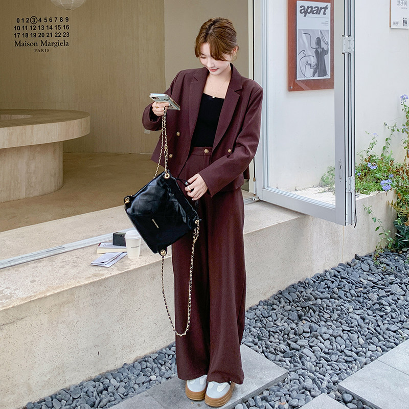 灰色短款西装休闲裤女春秋2025新款减龄高级感时尚穿搭,女装西装,惟卡贝娜