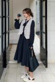 白色工装马甲半身裙套装女春秋2025新款简约设计感高级感两件套，女装连衣裙，惟卡贝娜