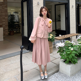 超火绝美穿搭粉色小香风马甲配连衣裙女春2025高级千金感长裙，女装连衣裙，惟卡贝娜