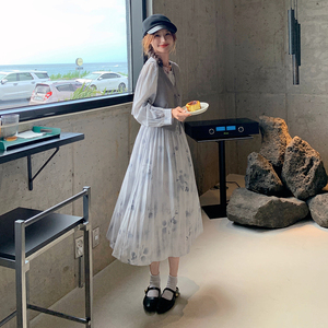 法式温柔风穿搭马甲配碎花连衣裙女2025春秋新款显瘦时尚图片