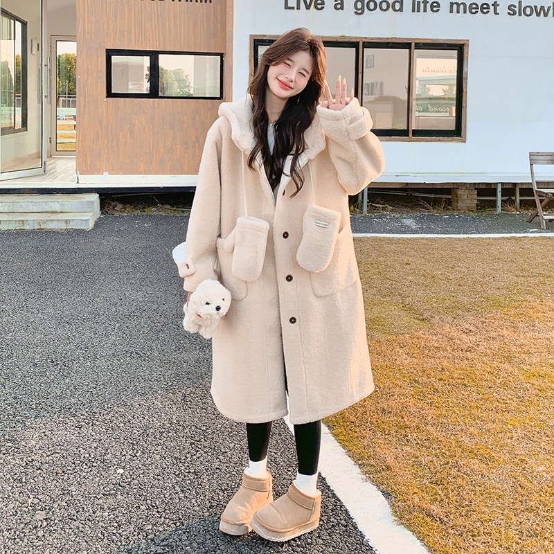 韩版连帽中长款羊羔毛大衣女2025年冬季新款显瘦加厚皮毛一体棉服,女装毛呢外套,惟卡贝娜