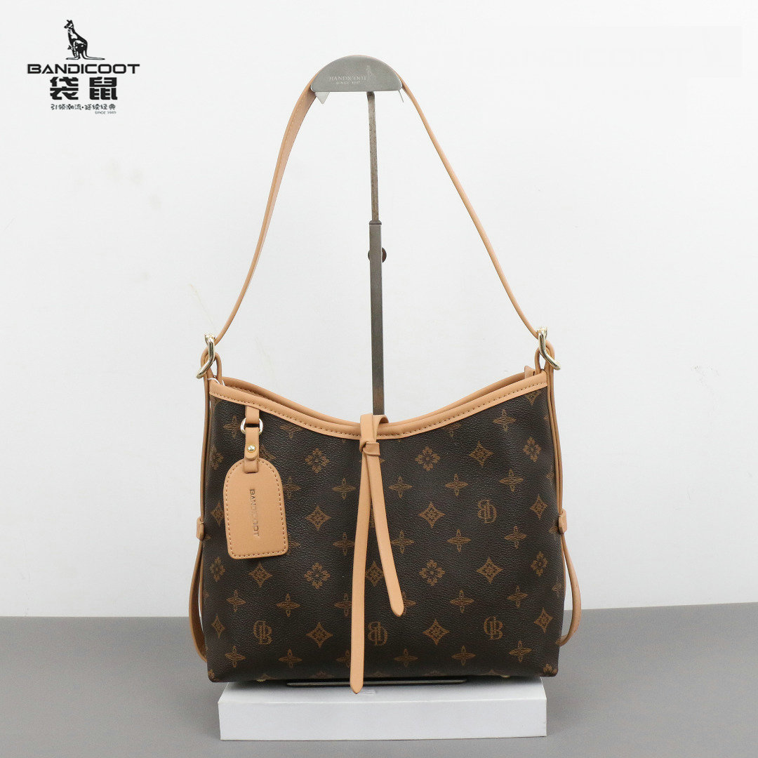 袋鼠2025新款休闲女包