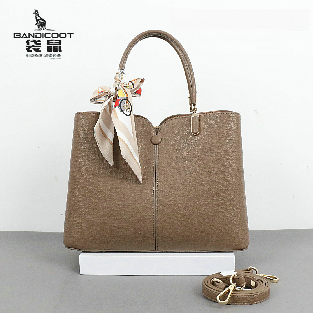 袋鼠2025新款时尚真皮包