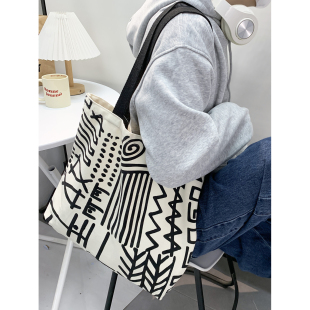 韩风帆布包男女上课大学生装书带拉链小众设计感单肩手提帆布包袋