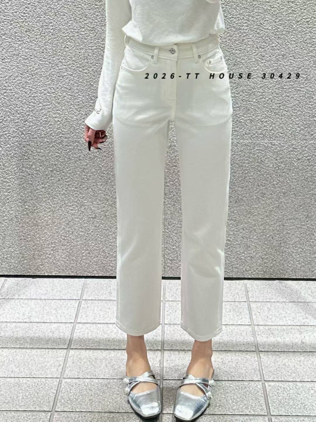 2026年春季新款韩版时尚百搭显瘦净版白色牛仔裤女宽松休闲九分裤