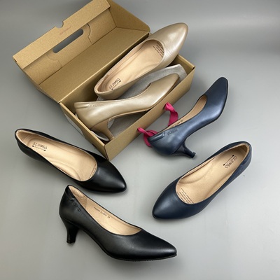 舒适中跟真皮女鞋简约素面珠光